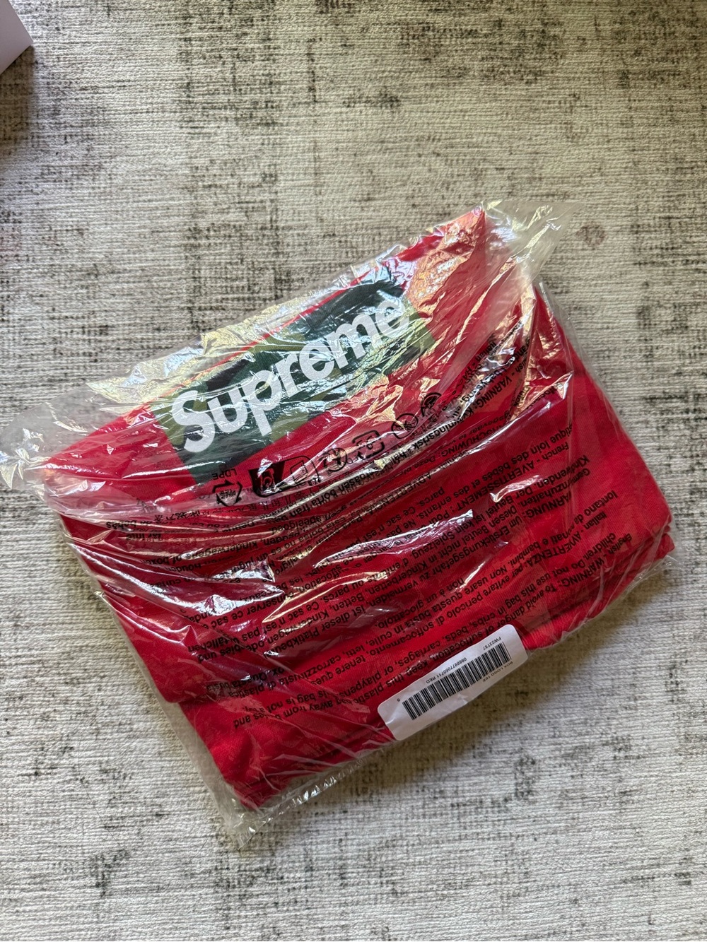 Supreme Box Logo Tee - Picture 2 of 4